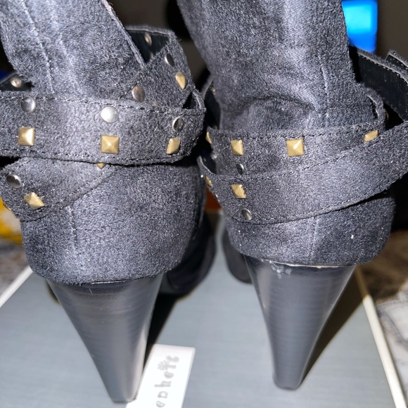 Fahrenheit Open-Toe Booties - Picture 3 of 7